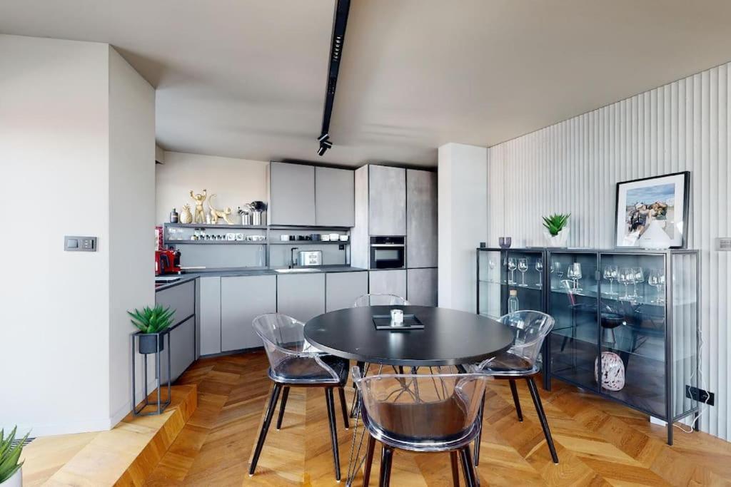 Stylovy Loft S Ohromnou Terasou Apartment Bratislava Ngoại thất bức ảnh