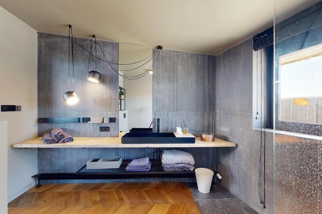 Stylovy Loft S Ohromnou Terasou Apartment Bratislava Ngoại thất bức ảnh